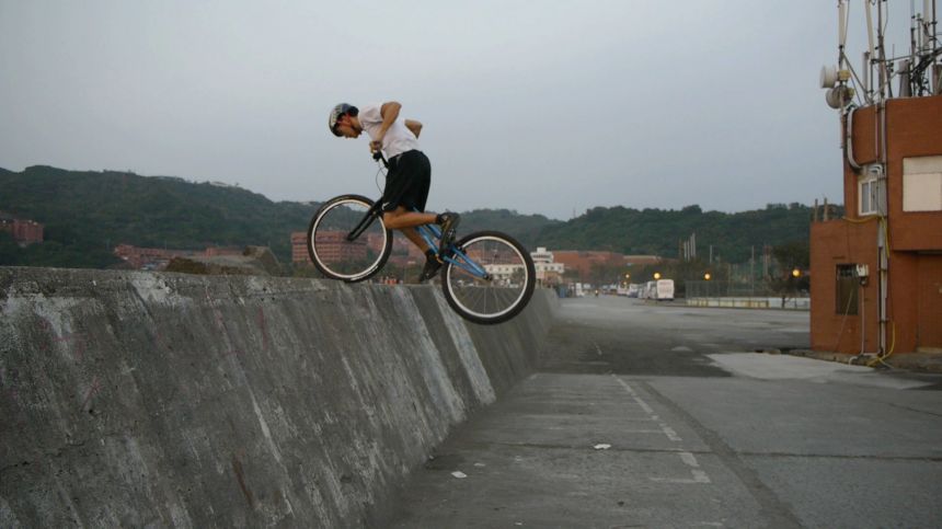 images/forum/2013/133 to front.still001.jpg